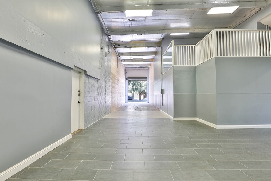 More Photos Of 1206 S Amphlett Blvd, San Mateo Warehouse For Lease