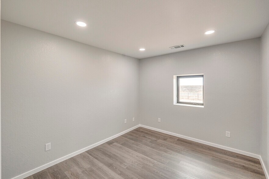 More Photos Of 5268/5450 N FM 866, Odessa Warehouse For Sale