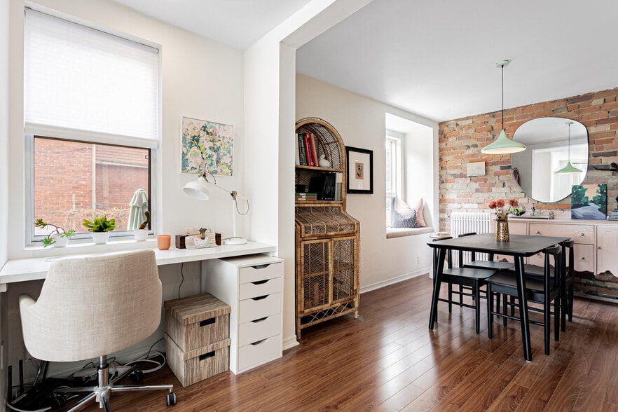 More Photos Of 164 Sunnyside Av, Toronto Multifamily For Sale