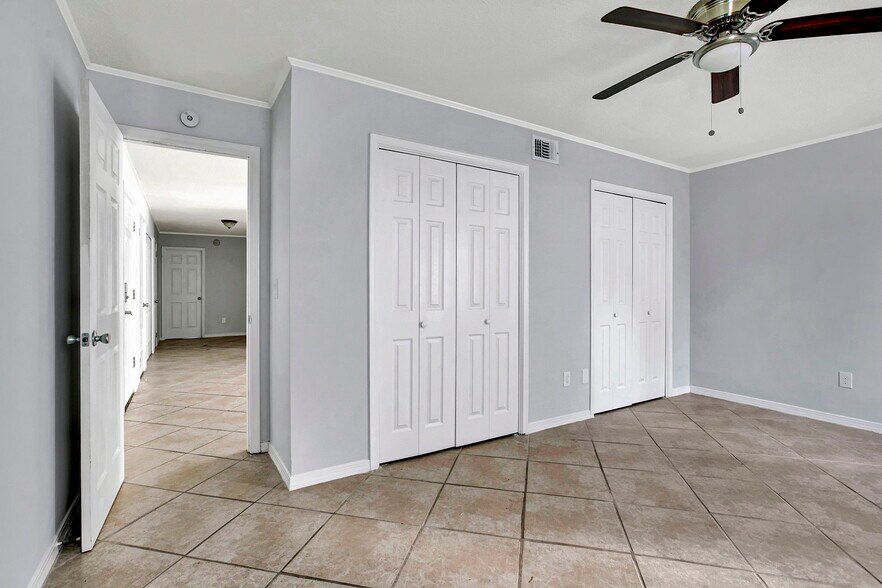 More Photos Of 725 7th S ave, Jacksonville Beach Multifamily For Sale