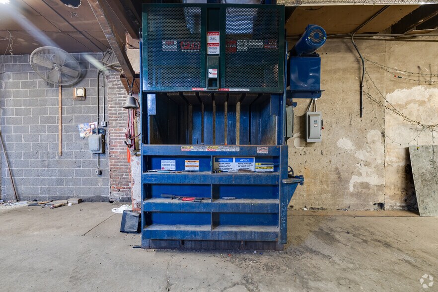 More Photos Of 3297 Tilton St, Philadelphia Light Manufacturing For Sale