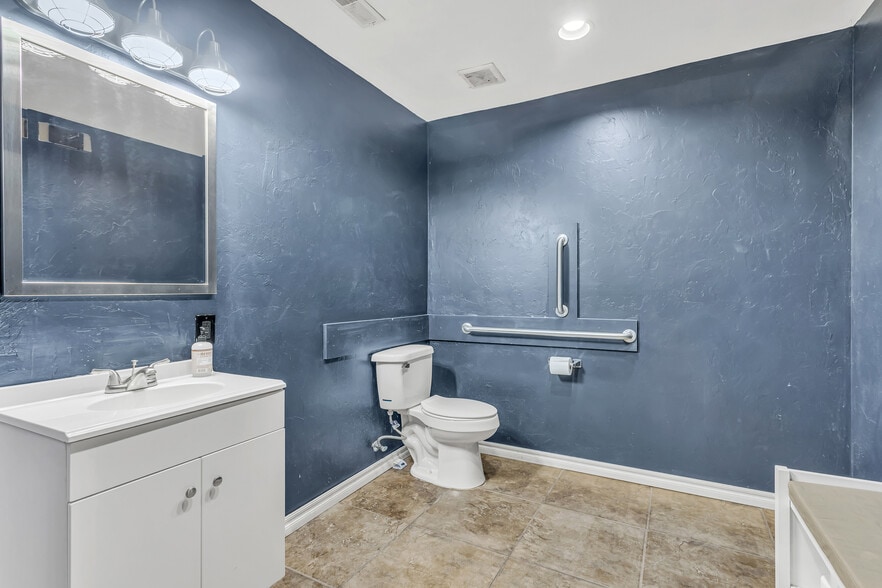 More Photos Of 1703 A Jo Johnston Ave, Nashville Religious Facility For Sale