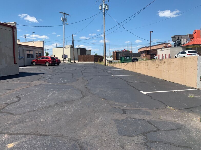 More Photos Of 3030 Kettering Blvd, Moraine General Retail For Sale