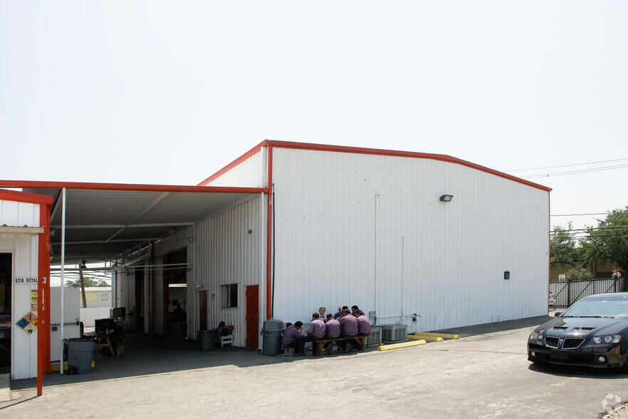 More Photos Of 5300 Elm St, Houston Manufacturing For Sale