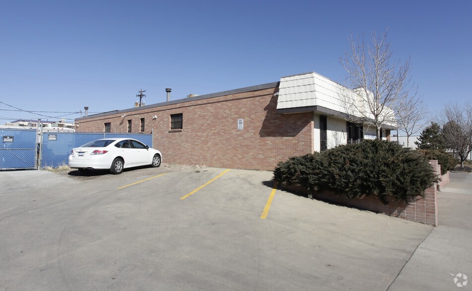 More Photos Of 2715-2731 W 8th Ave, Denver Warehouse For Sale
