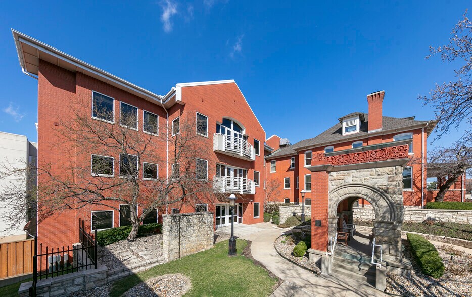 More Photos Of 1100 Pennsylvania Ave, Kansas City Office For Sale