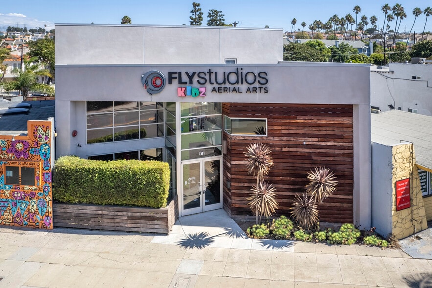 Primary Photo Of 512 N Pacific Coast Hwy, Redondo Beach Freestanding For Sale