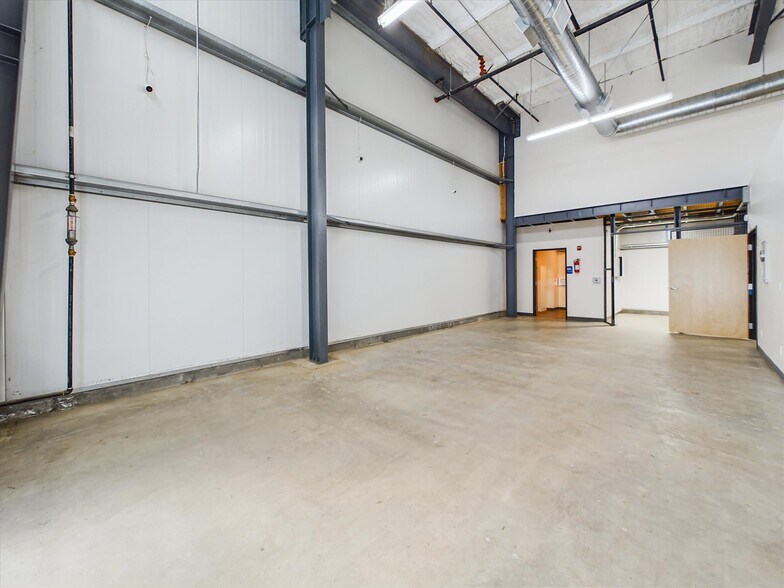 More Photos Of 39057 State Highway 299, Willow Creek Warehouse For Sale