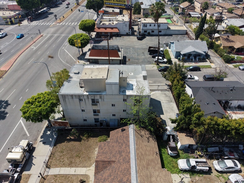 More Photos Of 5073 Huntington Dr N, Los Angeles Apartments For Sale