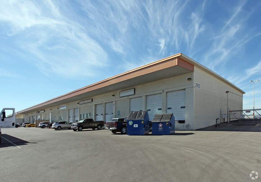More Photos Of 2800 E Airport Dr, Tucson Airplane Hangar For Lease