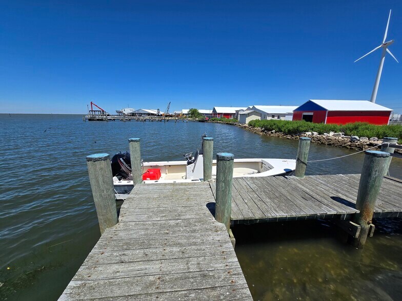 More Photos Of 709 W Main St, Crisfield General Retail For Sale