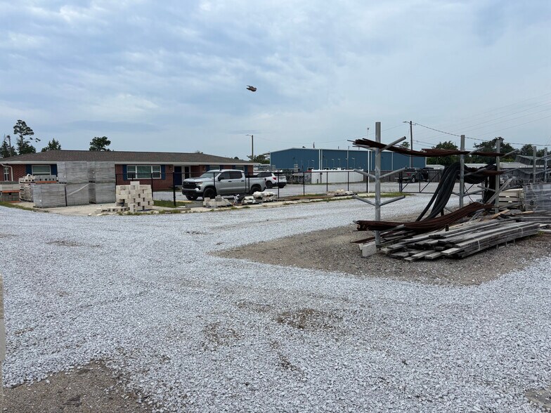 More Photos Of 1219 Transmitter Rd, Panama City Freestanding For Sale
