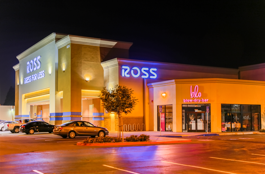 More Photos Of 8780-8820 Grossmont Blvd, La Mesa Unknown For Lease