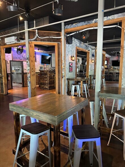 More Photos Of 3228 N Davidson St, Charlotte Restaurant For Lease