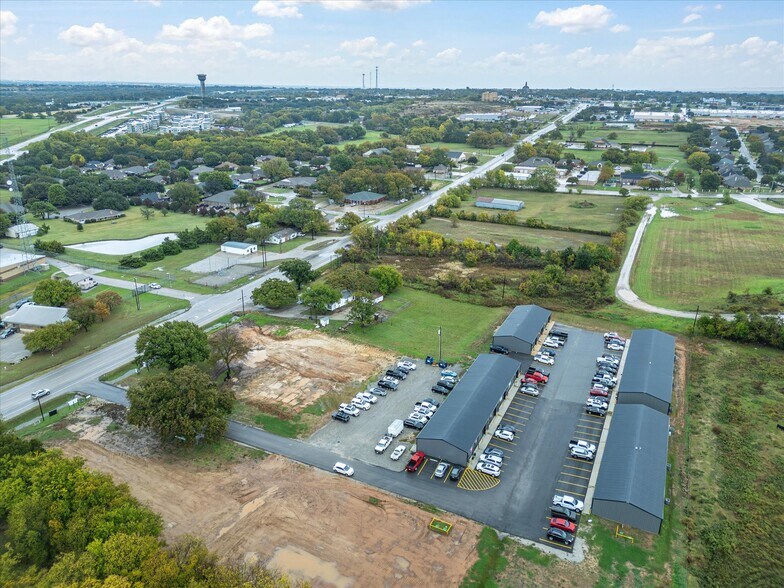 More Photos Of 200-225 West Side Dr, Decatur Light Distribution For Lease