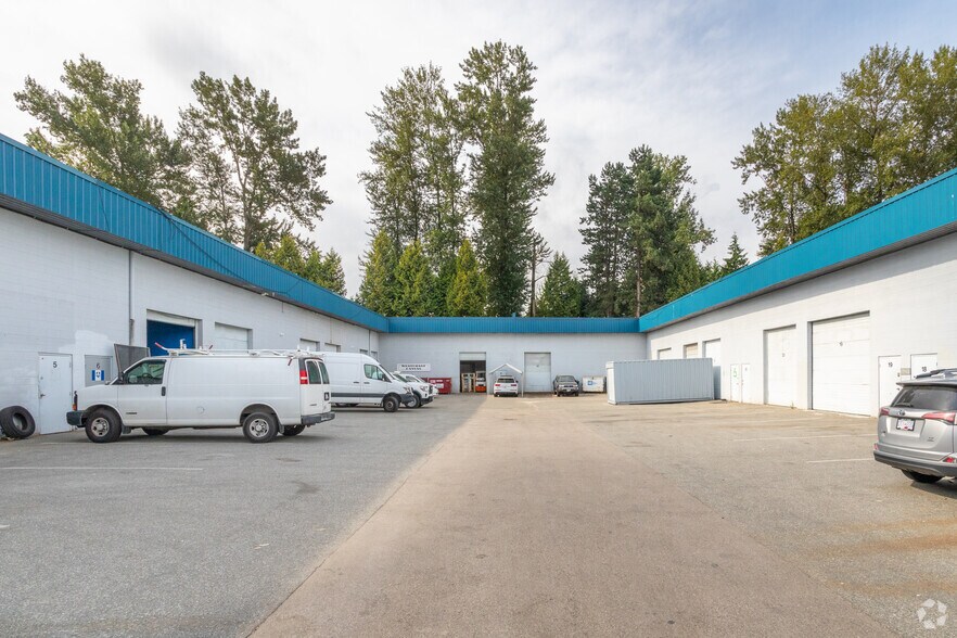 More Photos Of 1750 McLean Ave, Port Coquitlam Industrial For Sale