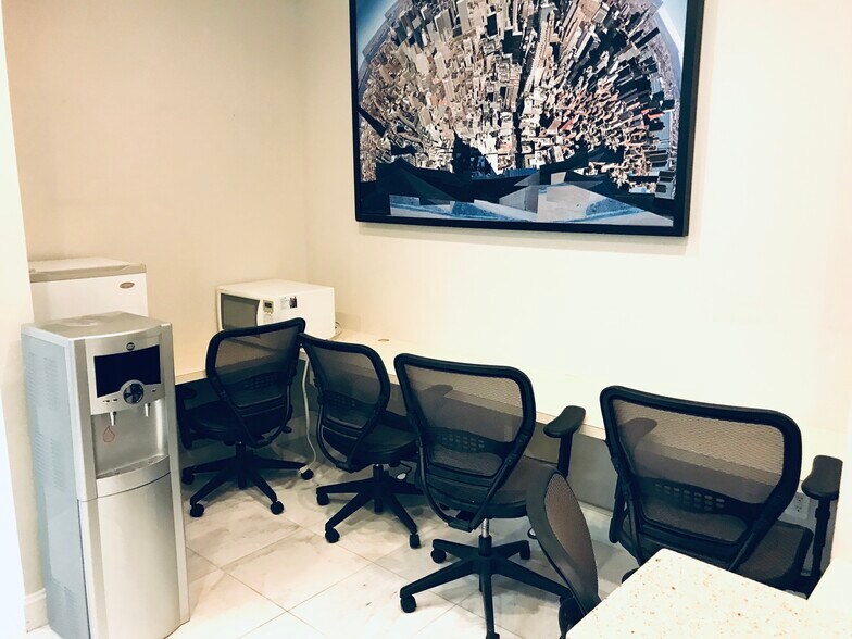 More Photos Of 34-36 W 44th St, New York Medical For Sale