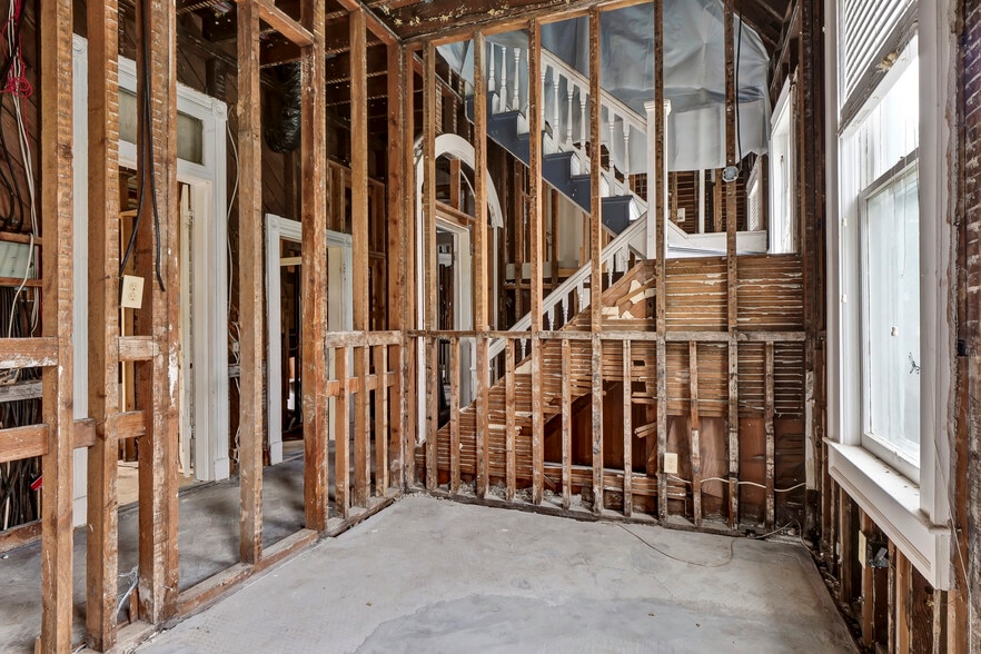 More Photos Of 708 Market St, Wilmington Apartments For Sale