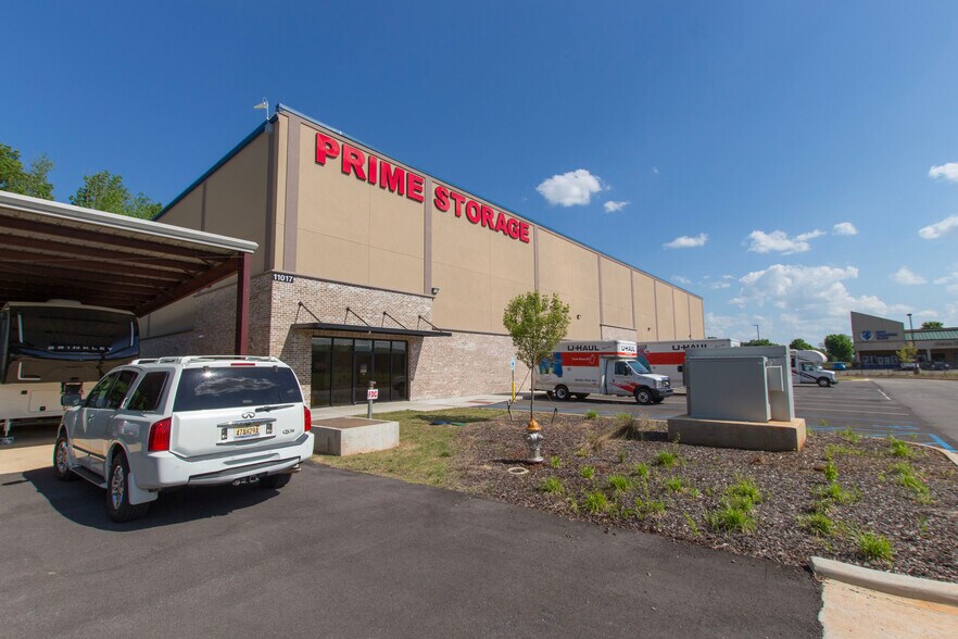More Photos Of 11017 County Line, Madison Self Storage For Sale