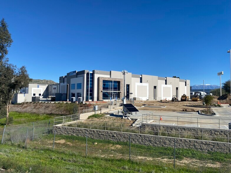 More Photos Of 2610 E Alessandro Blvd, Riverside Distribution For Lease