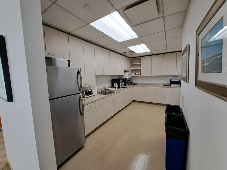 More Photos Of 2425 Post Rd, Southport Office For Lease