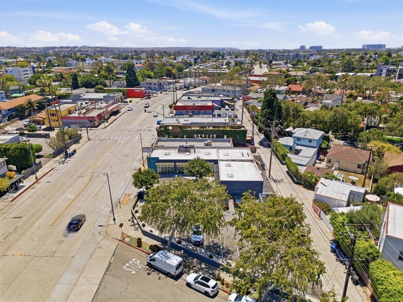 More Photos Of 11461 W Washington Blvd, Los Angeles Auto Repair For Lease