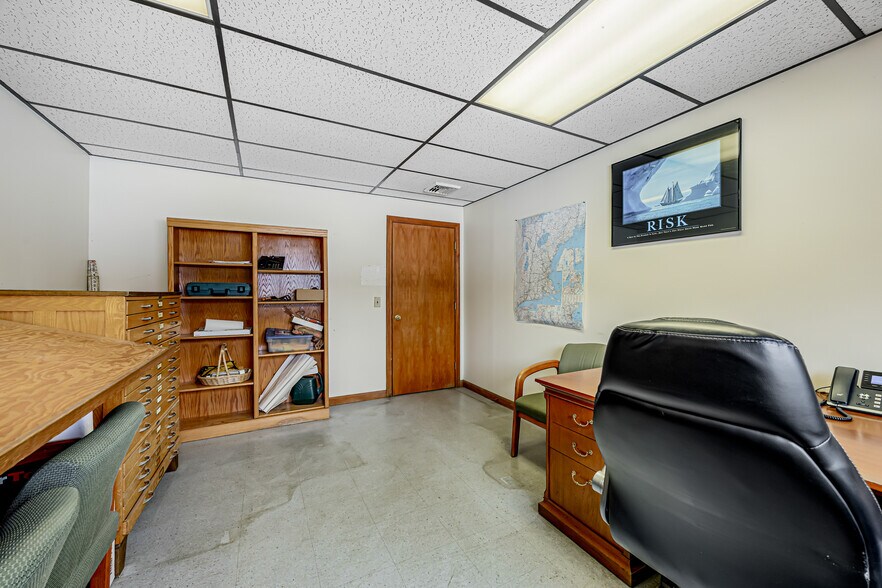 More Photos Of 165 Carmelinas Cir, Ludlow Industrial For Lease