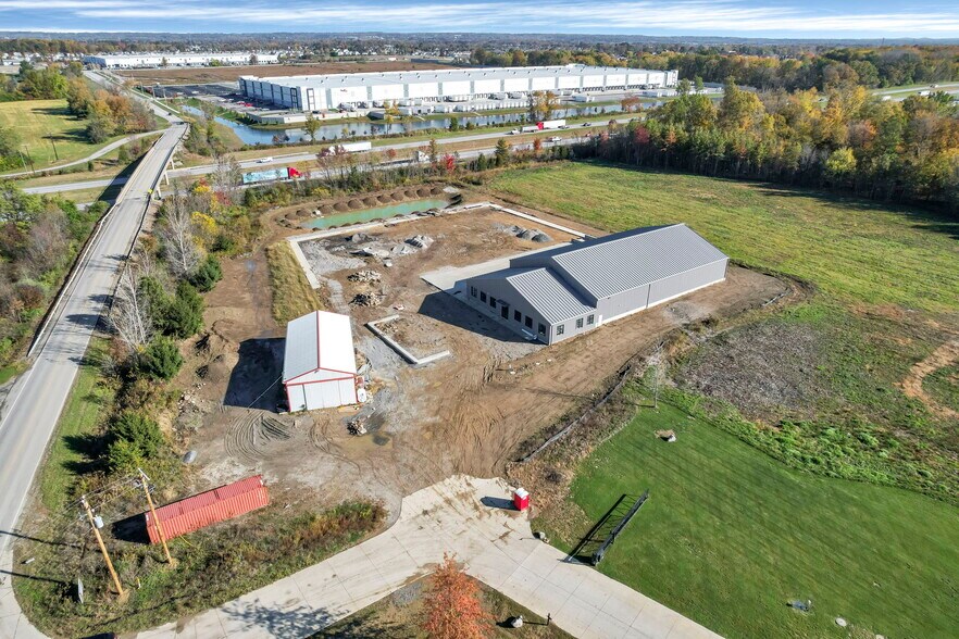 More Photos Of 10077 Tollgate Rd SW, Pataskala Warehouse For Lease