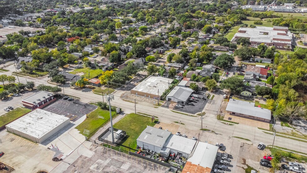 More Photos Of 1018 Shaver St, Pasadena Warehouse For Sale