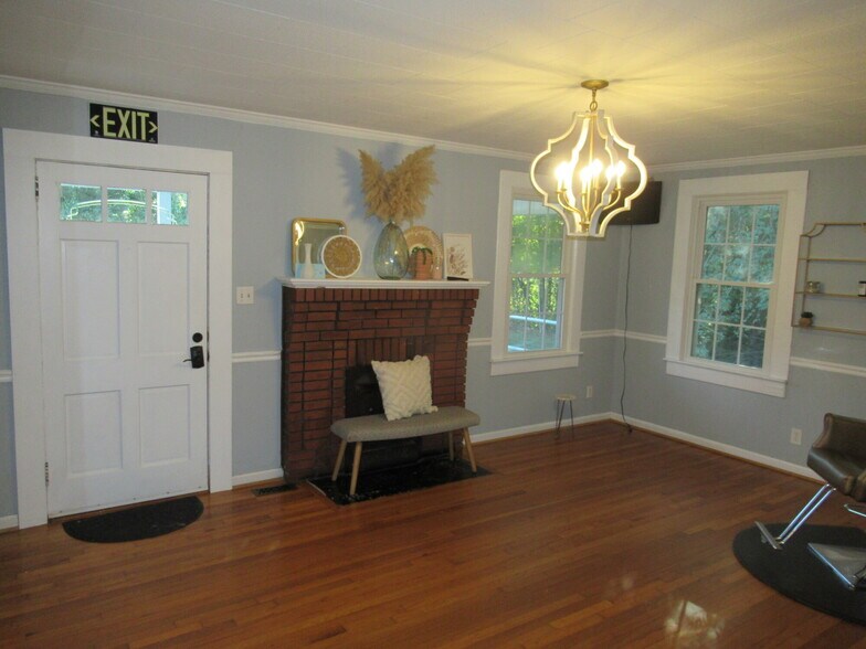 More Photos Of 1704 Gastonia Hwy, Lincolnton Office For Lease