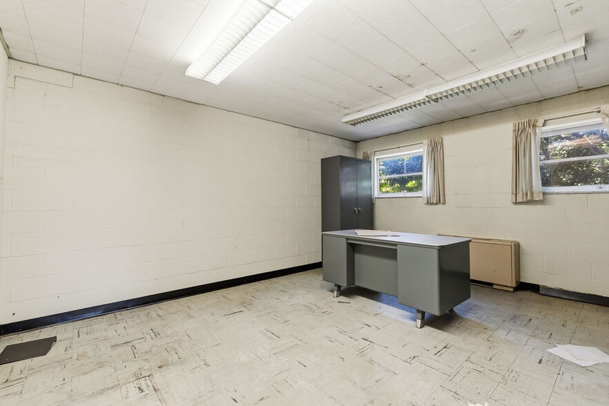 More Photos Of 350 E Tulane Rd, Columbus Religious Facility For Sale