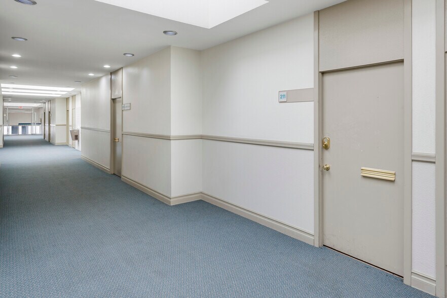 More Photos Of 1820 E Garry Ave, Santa Ana Office For Sale