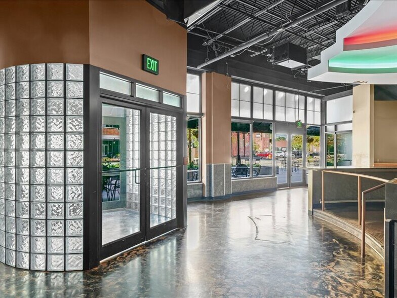 More Photos Of 1 E Main St, Champaign Office Residential For Lease