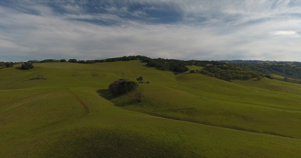 More Photos Of 1002 Metcalf Rd, San Jose Land For Lease
