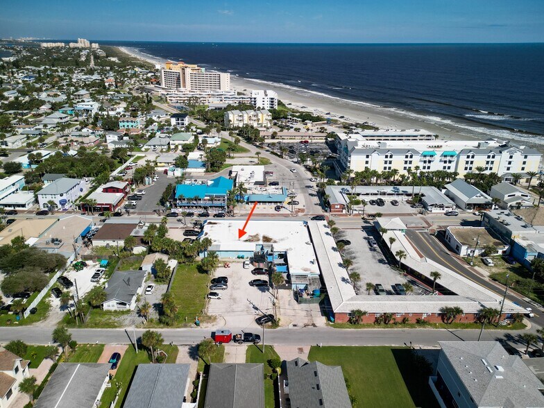 More Photos Of 415 Flagler Ave, New Smyrna Beach Storefront For Sale