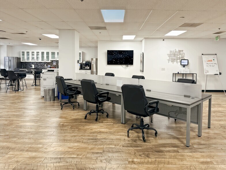 More Photos Of 901 W Civic Center Dr, Santa Ana Coworking Space