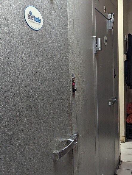 More Photos Of 2241-2249 Westchester Ave, Bronx Storefront For Lease