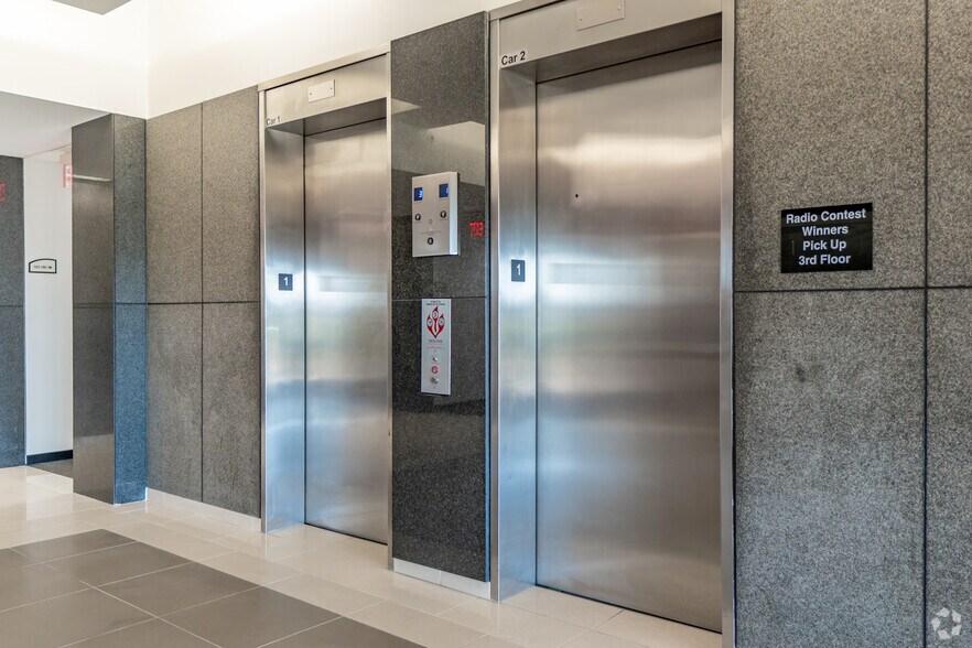 More Photos Of 11300 4th St N, Saint Petersburg Office For Lease