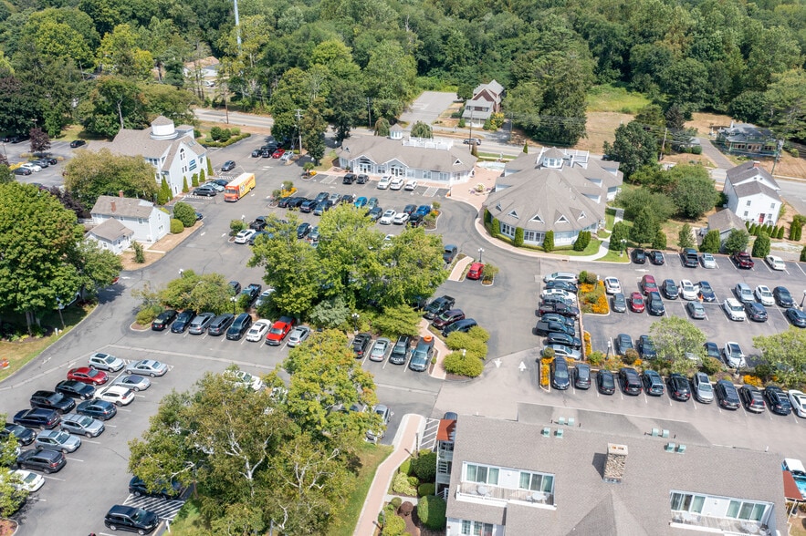 More Photos Of 1587 Boston Post Rd, Westbrook Unknown For Lease