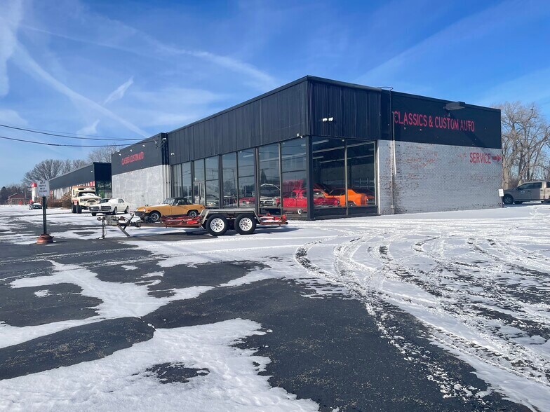 More Photos Of 4200 E Main St, St Charles Auto Dealership For Sale