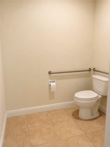 More Photos Of 3940 Radio Rd, Naples Storefront Retail Office For Sale