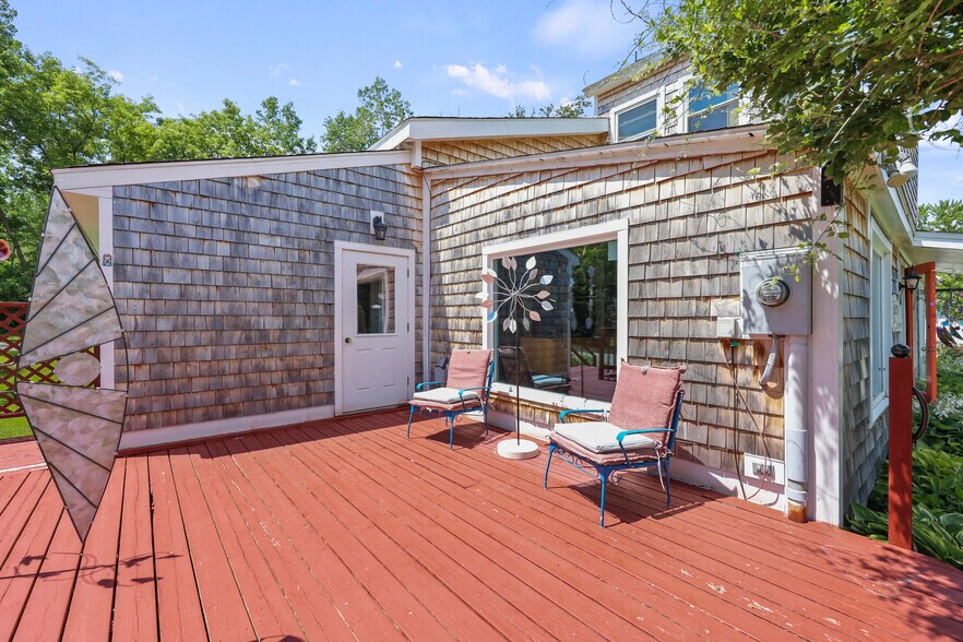 More Photos Of 8 Center St, West Stockbridge Restaurant For Sale