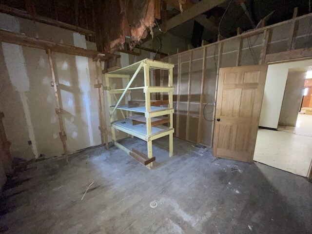 More Photos Of 508 Locust St, Middletown Storefront For Lease