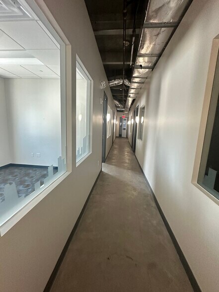 More Photos Of 560 Lincoln Rd, Miami Beach Coworking Space