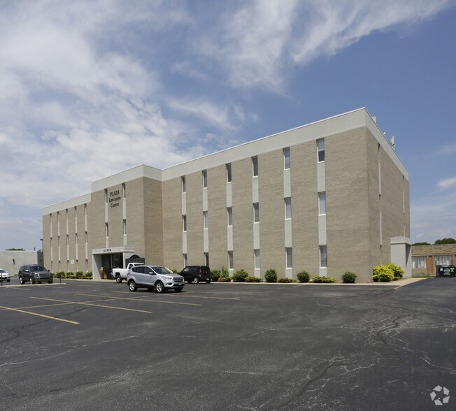 Primary Photo Of 2111 Plum St, Aurora Office For Lease