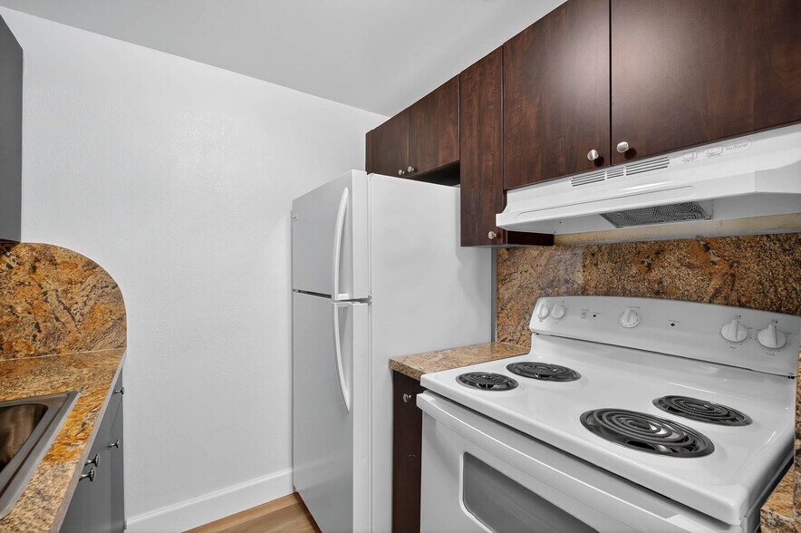 More Photos Of 3870 N Andrews Ave, Oakland Park Apartments For Sale