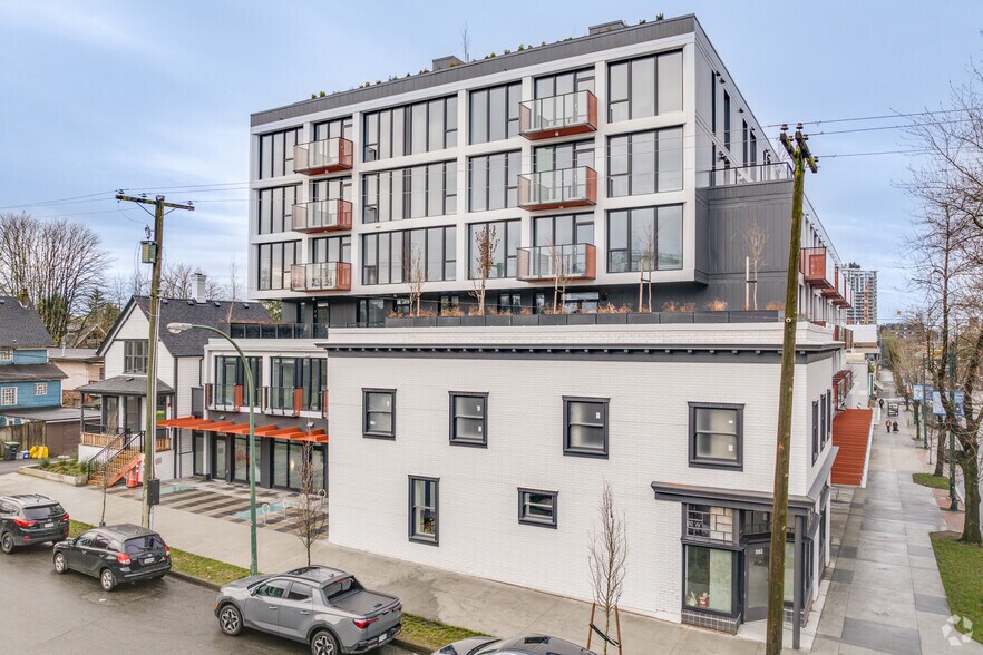More Photos Of 2511 Carolina St, Vancouver Apartments For Lease