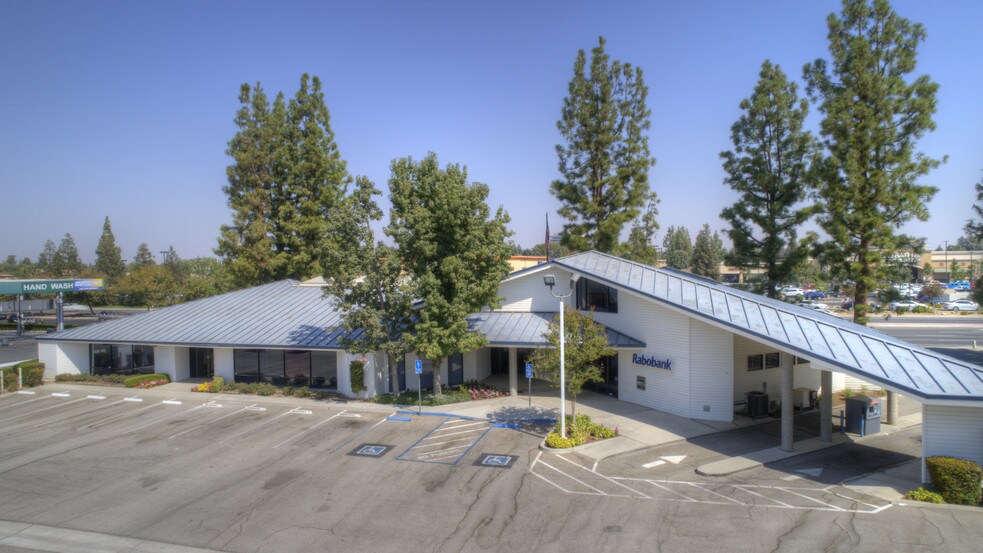 More Photos Of 5151 Stockdale Hwy, Bakersfield Office For Lease