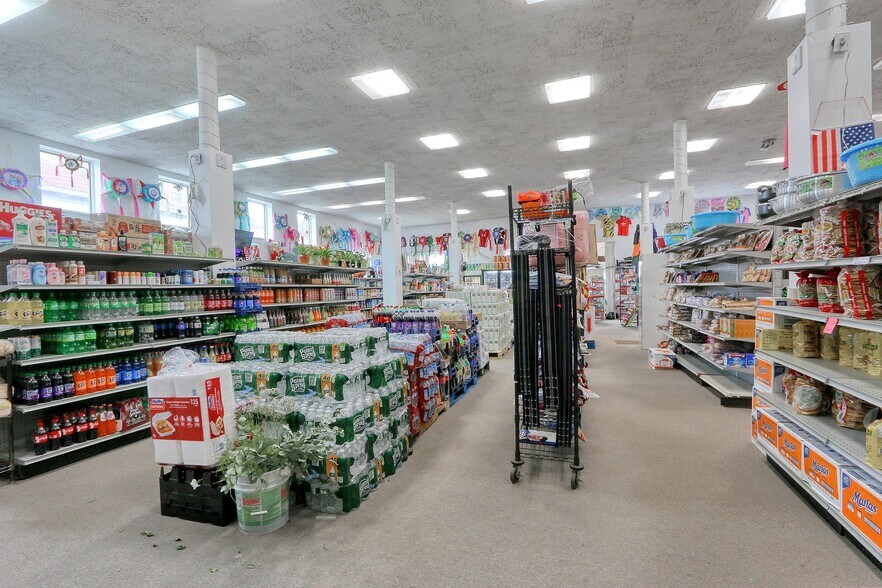 More Photos Of 59 N Main St, Liberty Loft Creative Space For Sale