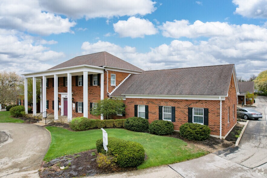 Primary Photo Of 12 W Wenger Rd, Englewood Office For Lease